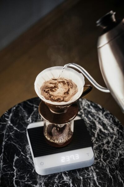 手沖咖啡｜圖源：Unsplash ｜ 攝影：Gaia&Co