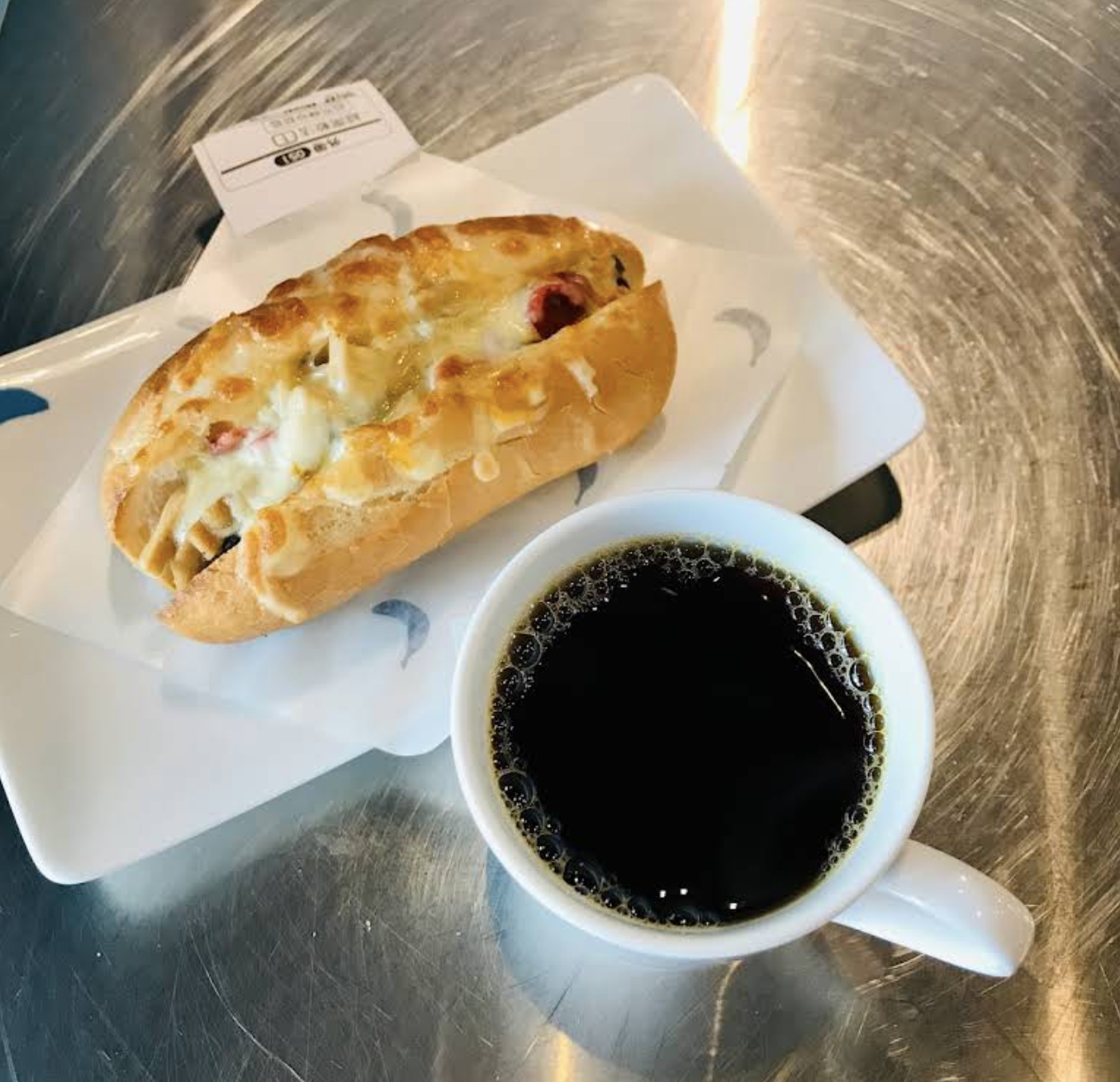 Banana Blue Coffee 大直店 美式咖啡與越南軟法｜圖片來源：Google Map