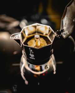 Bialetti | 攝影： Martin Tupy 圖片來源： Unsplash