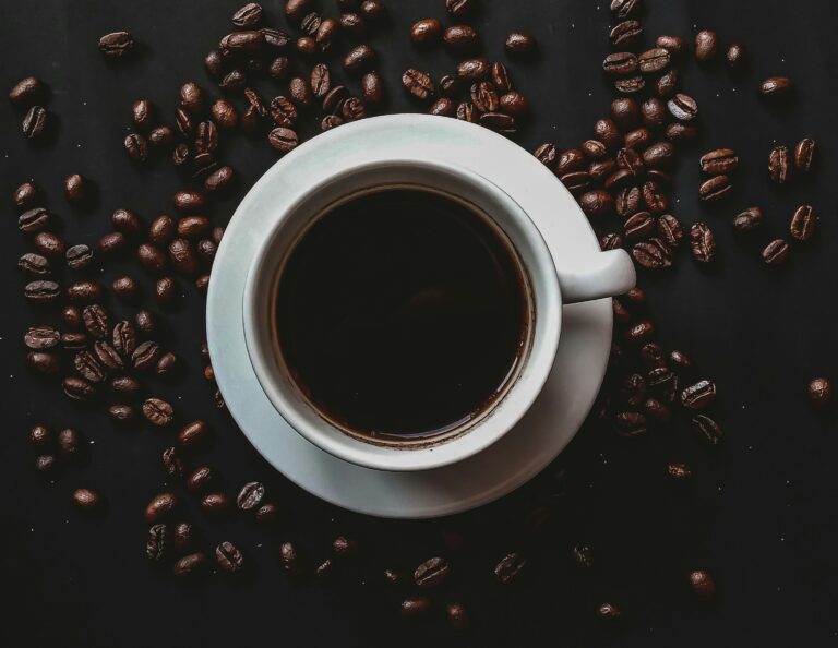 Coffee | 攝影： Indra Projects 圖片來源： Unsplash