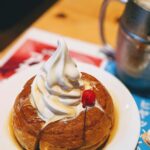 櫻桃千層派 ｜ Photo by Toshi Kuji on Unsplash