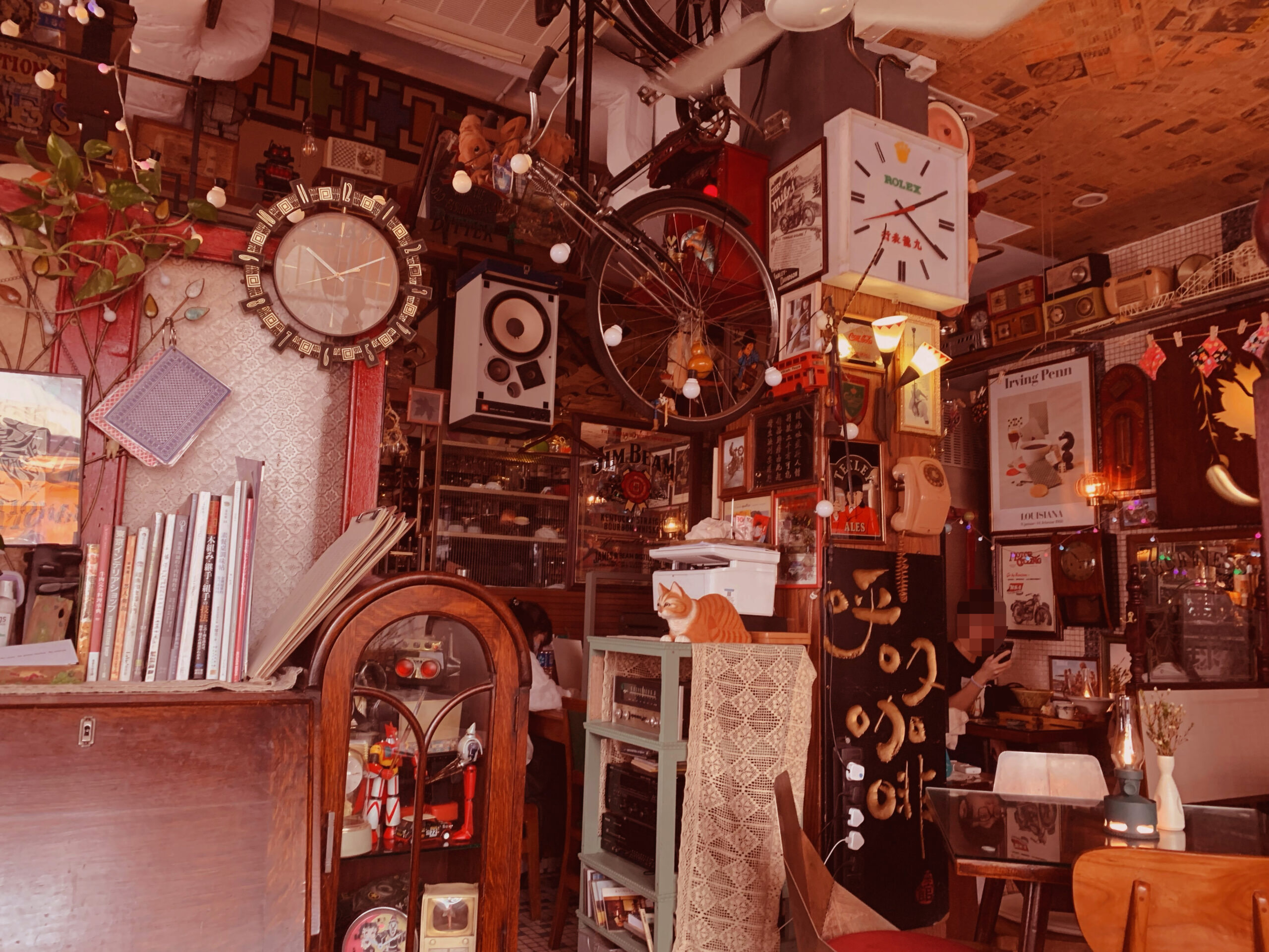 呼吸星球咖啡內部環境的昭和風外觀，保留傳統冰室特色。｜圖片來源：Google Map