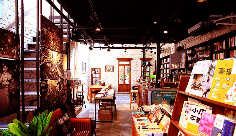 浮光書店內部環境｜圖片來源：Google Map