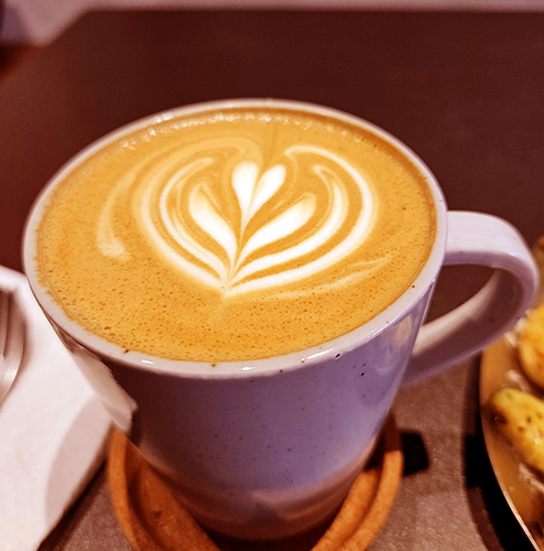 花宅 拿鐵咖啡｜ 圖片來源：Google Map