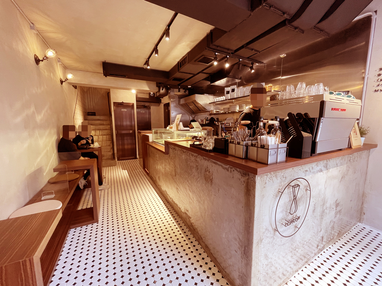 Cofflow Coffee吧台｜圖片來源：Google Map