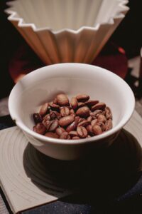 Geisha Coffee Bean｜攝影： Franz Pastera 圖片來源： Unsplash