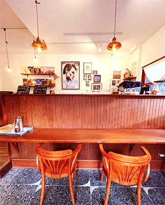 咖啡一派 the coffee folks內部環境｜圖片來源：Google Map