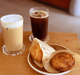 威爾貝克南方公園店 冰美式、冰拿鐵與司康｜圖片來源：Google Map