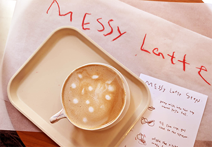 Messy mark 拿鐵咖啡｜圖片來源：Google Map