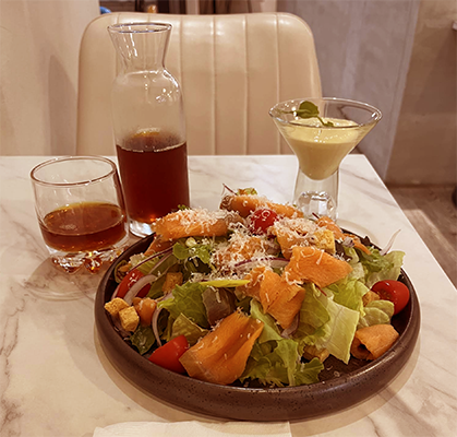 森高砂café 台北車站店 單品咖啡與沙拉｜圖片來源：Google Map