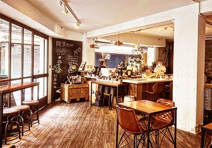 引路咖啡店內環境｜圖片來源：Google Map