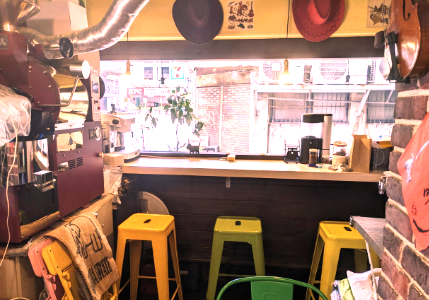 黑蔓芭 現烘咖啡店內環境｜圖片來源：Google Map