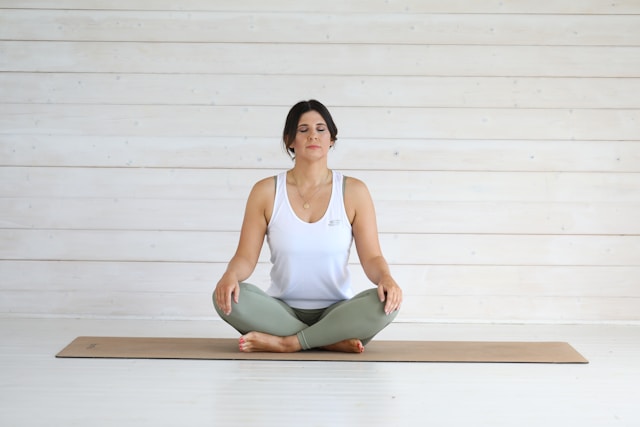 靜坐＿冥想｜攝影：Margaret Young 圖片來源：Unsplash