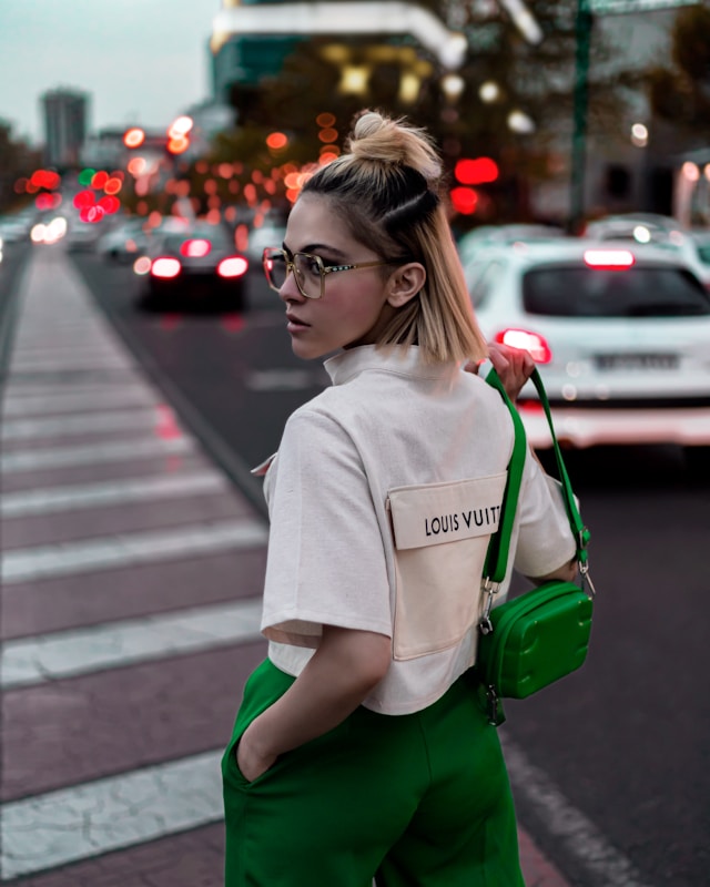 時尚穿搭｜攝影：mahdi fazeli 圖片來源： Unsplash