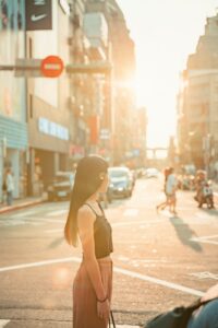 城市散步｜攝影：a befendo 圖片來源： Unsplash