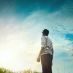 迎向陽光｜攝影：Aditya Saxena 圖片來源： Unsplash