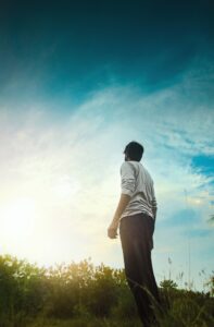 迎向陽光｜攝影：Aditya Saxena 圖片來源： Unsplash
