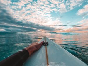 衝浪者｜攝影：Van Tay Media 圖片來源： Unsplash